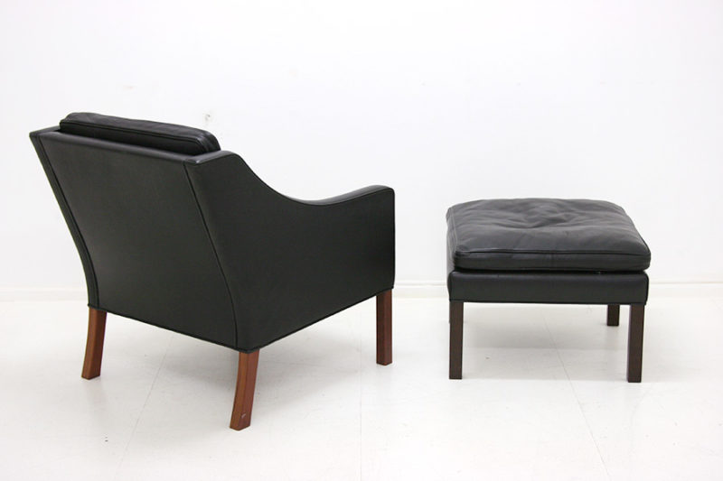 BM 2207 armchair with ottoman, Borge Mogensen, Fredericia