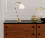 Sideboard 6, Serie 62, Greta Grossman, Tischlampe Bestlite, Gubi