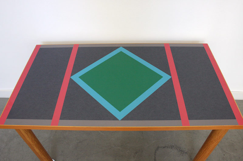 Plateau table Ettore Sottsass