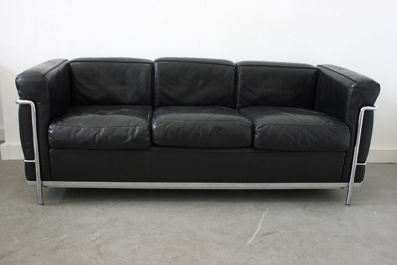 LC2 sofa, 3 seater, Le Corbusier, Pierre Jeanneret, Charlotte Perriand, Cassina