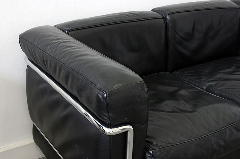 LC2 sofa, 3 seater, Le Corbusier, Pierre Jeanneret, Charlotte Perriand, Cassina