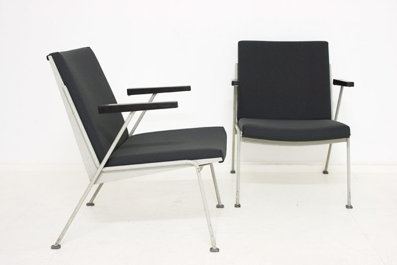 Oase chairs, Wim Rietveld, Ahrend De Cirkel