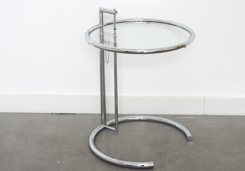 Ajustable table E 1027, Eileen Gray, Classicon