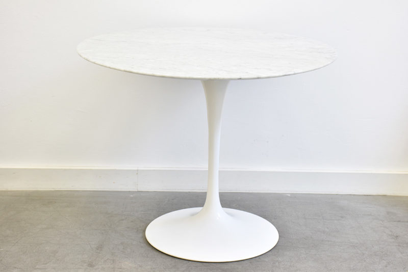 Tulip Tisch aus Marmor, Eero Saarinen, Knoll