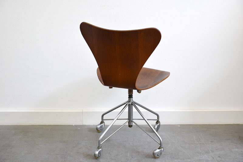 Office chair Serie 7 (Butterfly), teak, Arne Jacobsen for Fritz Hansen, 1955.
