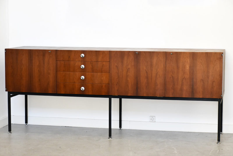 Alain Richard, Sideboard Serie 800, Meuble TV