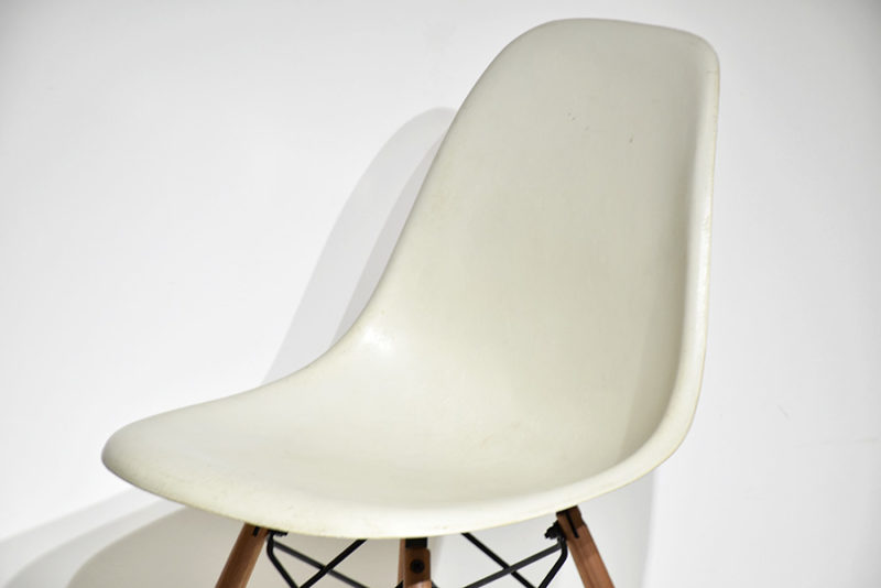 Chaises DSW vintage, Charles & Ray Eames, Herman Miller / Vitra