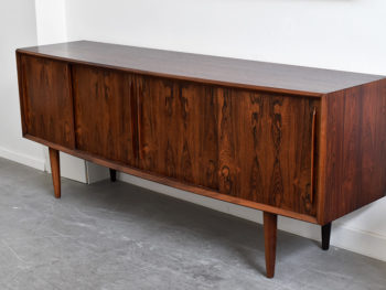 Bow-front rosewood sideboard, design Arne Vodder, H.P. Hansen, ca. 1960.