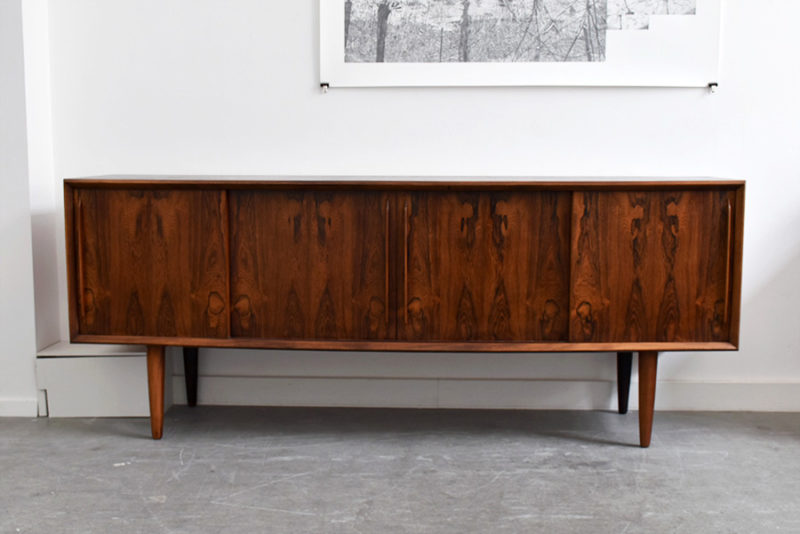 Bow-front rosewood sideboard, design Arne Vodder, H.P. Hansen, ca. 1960.