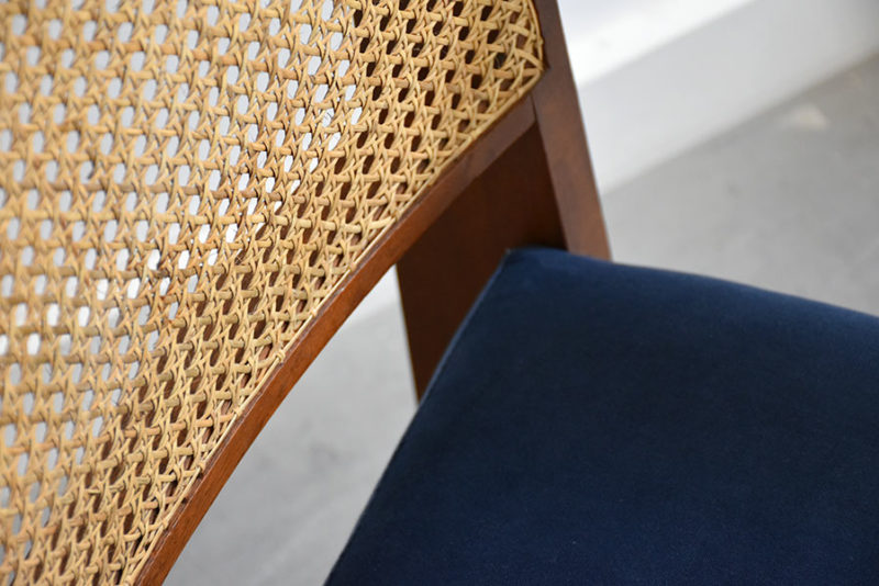 Fauteuil de style colonial moderniste, dans le goût de Pierre Jeanneret, Travail français, ca. 1950