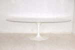 Table ovale de Eero Saarinen pour Knoll, 244 cm