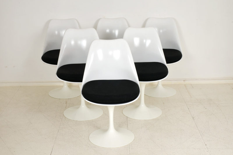 Tulip chairs, Eero Saarinen, Knoll