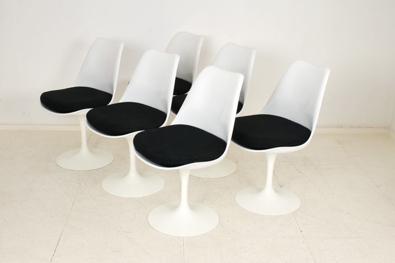 Tulip chairs, Eero Saarinen, Knoll